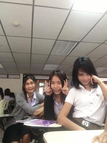 คนที่เก่งไม่จำเป็นต้องชนะเสมอไป  แต่คนที่ชนะคือคนเก่ง 555 ^___^