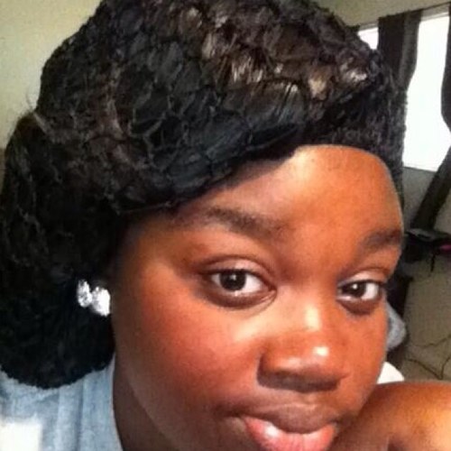 Love the young lady ive became miss me with that beef and fighting shit im way to pretty fah that on some get money type shit