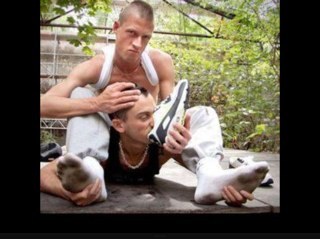 Gay fan of sneakers/trainers in the UK.