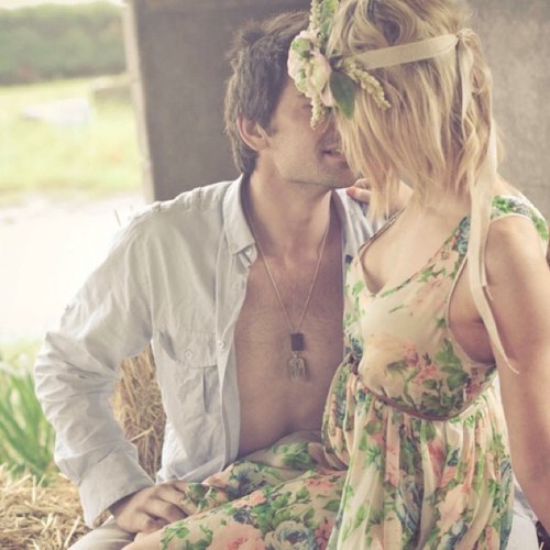 New account! Get noticed by me! Deep thoughts, real thoughts, real life.
Enjoy loves ❥