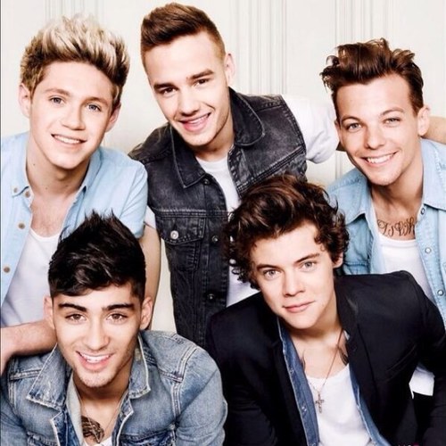 ONE DIRECTION!
FOLLOW