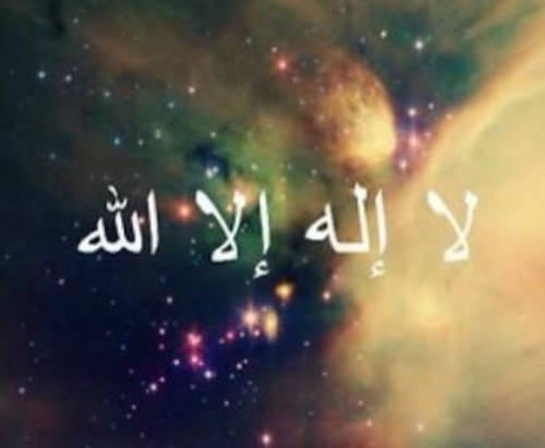 اللهم إني أعوذ بك من أمل يتلوه خيبه وثقة يتلوها انكسار رب إني أعوذ بك من الرحيل والفقد والحنين والضعف والإحتياج إنك على كل Islamic Quotes Photo Quotes Quotes