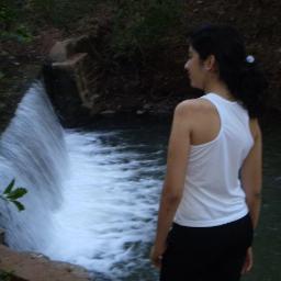 Esse Twitter foi feito com a finalidade de me trazer pontos no Blablablâmetro.Segue ae pessoal!Que  sigo de volta.Retweets que Rt´s.Obrigada a todos :D...