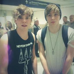 a free follow from @lashtonpunk