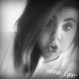 ~14 years young~1D's biggest fan~Loves food~Italian~