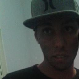 Muleke conquista feliz ousado é filho de deus !