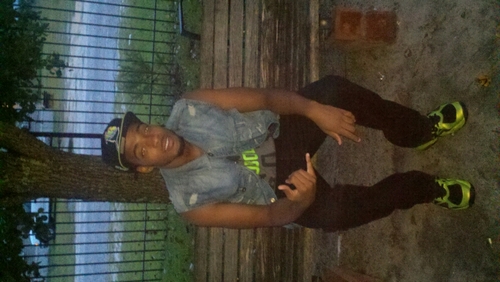 All about $$$,family, fuck the Rest..Follow me or not ima still tweet.