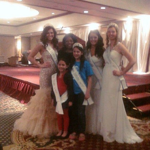 I'm Indiana Pre-teen for International Junior Miss!! If you have any questions just ask I will always answer them!!