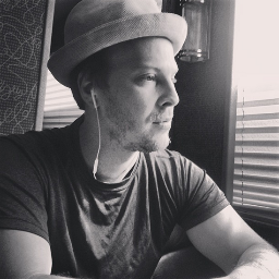 DeGrawGavin's profile picture. This is a fans page of Gavin DeGraw. Everyone who listen a good music can follow me and I'll follow back :)