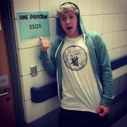 Support account from Zaragoza, Spain, for 1D and 5SOS.
#5sosFamily #Directioners #FollowBack ;)