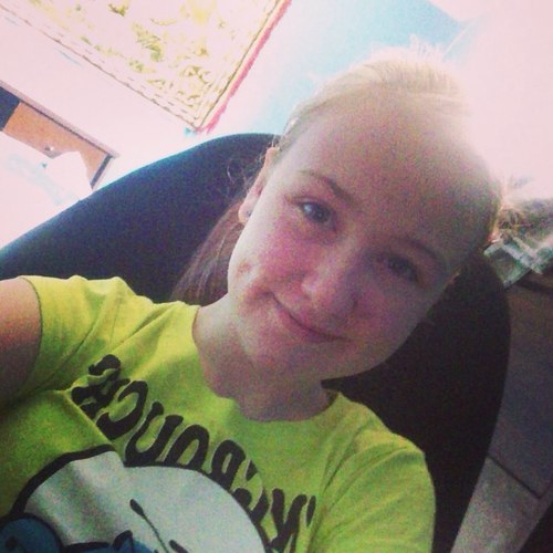 12 years old and loves Justin Bieber! Active and likes to play sports!