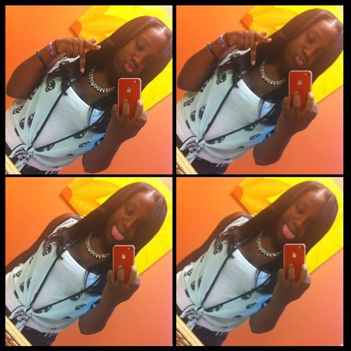 Ehhhh ...... I Barely Useeee Thiss One Follow 
@Raay_Shanna