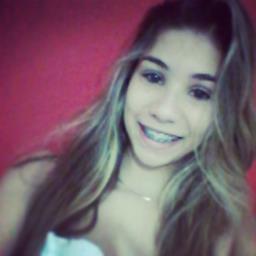 Antes de desprezar alguém nunca se esqueça, o mundo gira e oque acontece comigo hoje, amanha pode acontecer com você. Hoje sou eu, um dia pode ser você.