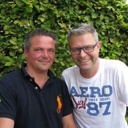Team '531 Tinten Grijs' van de wintereditie van de Carbage Run 2014