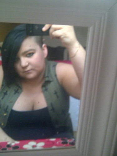 I'll never be what you want I wouldn't change any part of me Just to make you stay «3