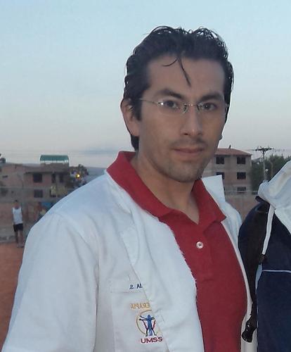 ENTRENADOR EN LIFE FITNESS GYM - HEAVY METAL - CONDUCTOR EN Radio Oro FM 89.2   y  MANAGER LIDER  en: - PERSONAL TRAINER's ONLINE ( facebook - Group )
