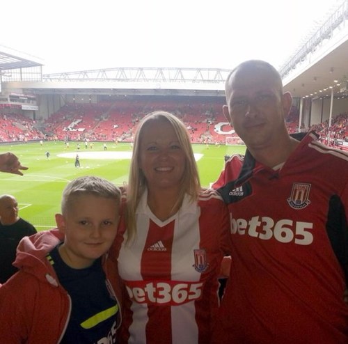 Wife, mum, nurse, stokie ⚽️