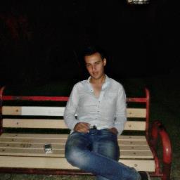 Alıştım yanlızlığın soğuk makamına.