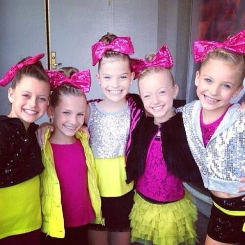 freshfacesx's profile picture. 0/5❤ maddie ziegler and jordyn jones followed me✨