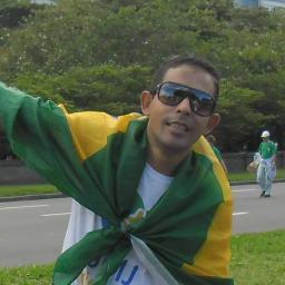 Graduado em Administração, brasileiro e louco pela Bahia  de todos os encantos
