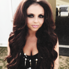 Just a girl with a little bit of swaggy. 1/4 Little Mix