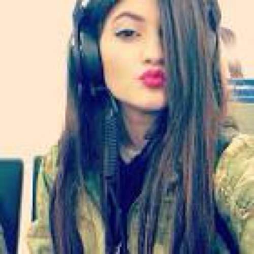 harmonySLSH's profile picture. I still love my sister even if Im angry at them.1/3 stewart sisters