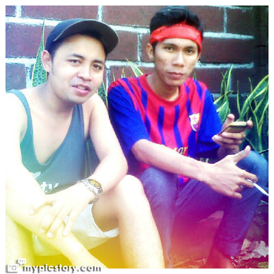 akzamade's profile picture. Hanya ingin keliling dunia...!life is adventure....Mimpi to germany!!!fans of ☆BORRUSIA DORTMUND FC☆