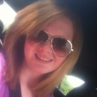 im in highschool im a big country girl i love to go muddin and hunting i love family and meeting new people so message me!!!