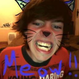 iviivan96's profile picture. Títulos--Ivano ioputa, rey y soberano de los ioputas