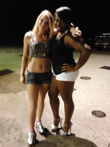 Kira_VWhite2124's profile picture. Sophomore at #Murray #State #Vet-tech @QT_Mayes is my bestie :)