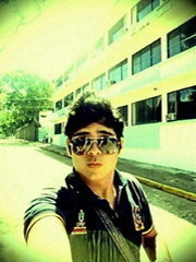 Me encanta fumar..bailar...y estar con mis amigos :)