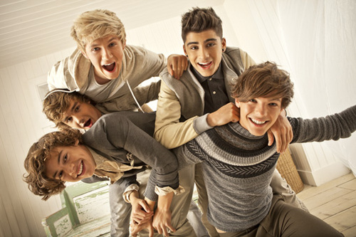 1D Fan Page.
MAJOR 1D FANS
Daily tweets about the boys and other things in between ;)