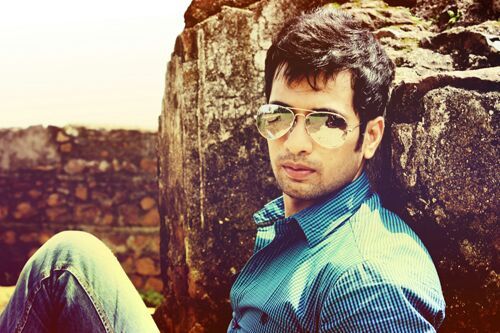 ACTOR..MEDIA ENTHUSIAST ..CREATIVE...CRAZY BOLLYWOOD LOVER ...FOODY....DAY DREAMER...MARKETING...PR