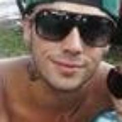 Vamos viver,vadiar, o que importa é nossa alegria.