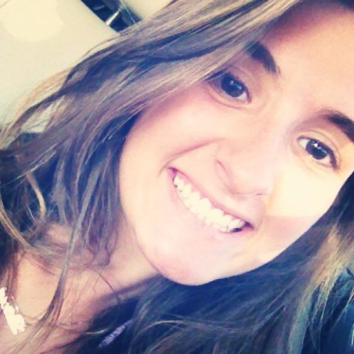 Alguns procuram a felicidade, outros a criam ;D