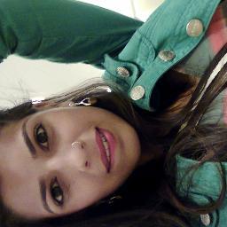 Seu sorriso foi um dos motivos pelo qual , eu me apaixonei por você. ♥