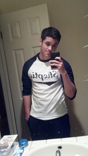 follow me I follow everyone back; #UTEP #ElPaso #Roswell #Bored #Single