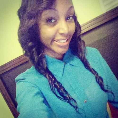 im bisexual ♥ i like boys but i like girls too^_^ aint nothing wrong ...follow my besst @fchinaaa ^___^