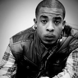 Hailing from Chicago, D'Andre Skyles is what you would call the quintessential artist. A singer/songwriter, MC, and producer for the next generation...
