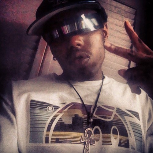 #JackOfAllTrades
#Motivator
#Poet
#RastafarianLoXX
#CushKloudKING
#Hash#aggKING
7-11CancerKING
¡PursueHappines
¡GrindXHustle
¡FollowBack