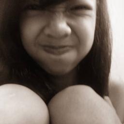Anne'ForeaL ;)) Yung Tipong Nakaka-Adik ' ChicserFanatics ;DD