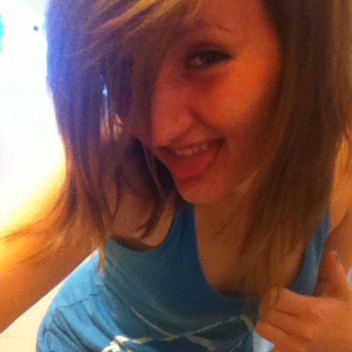 Follow me bitches;)