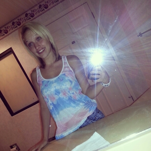 Follow back ! cause I'm cool like that(: