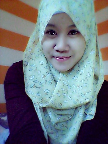 bungaalendra's profile picture. Think big, feel strong and pray hard for deep heart |  Universitas Al Azhar Indonesia'11 | Catur Rizkiawan