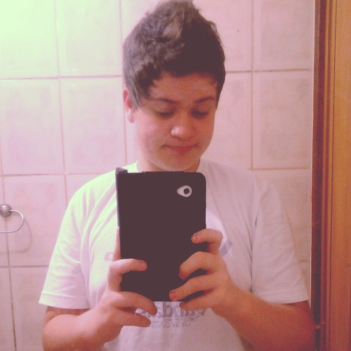 Lady Gaga, Laka, Touro, Gay, Solteiro, Dono da página RDT Lady Gaga.