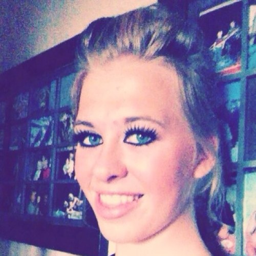 new to this follow me ?(: