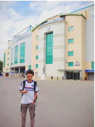 Ini parodynya @iqbaale
Ear? Apa itu Ear? Ear itu telinga (?)
