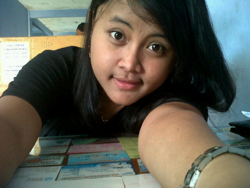 Disamping mu aku bahagia... ☺