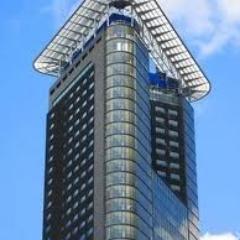 s2mhaagsetoren's profile picture. Waar Zelfstandige Professionals elkaar ontmoeten, netwerken, verbinden, kennisdelen, sparren, inspireren, co-creëren en vergaderen. Vlakbij Station HS.