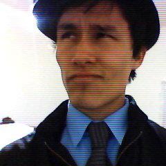 Libertario pacifista con mensaje subversivo. Ser espiritual viviendo una experiencia inhumana en la ciudad más  alineada de LatinoAmérica [Mty].